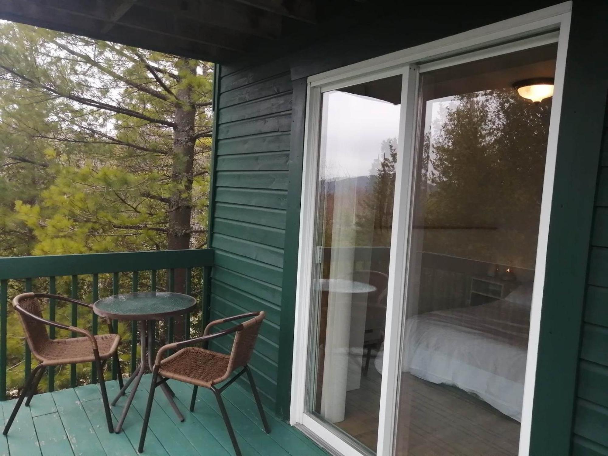 L'Inukshuk Hotel Tadoussac Exterior foto
